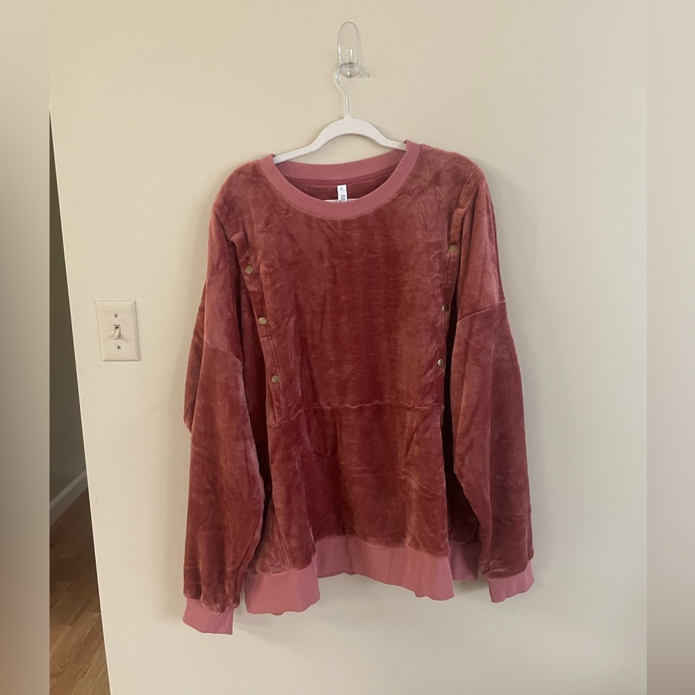 Latched Mama Fleece Snap Nursing Pullover